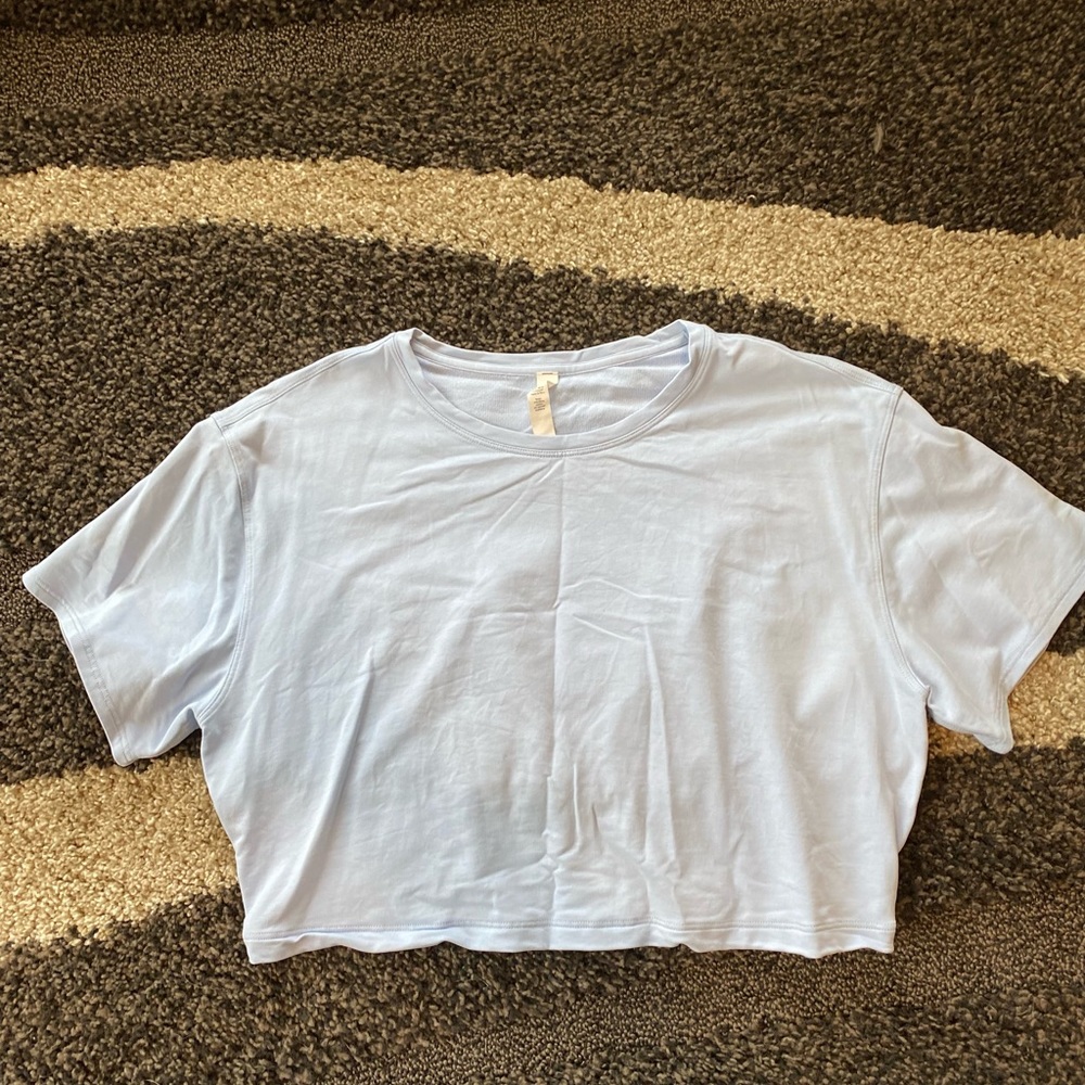 Lululemon Crop tee